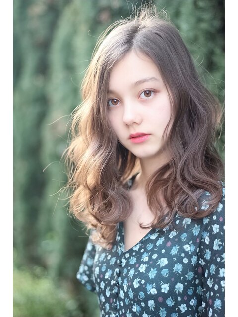 10代20代30代40代 大人可愛いロングウェーブヘアー　藤沢