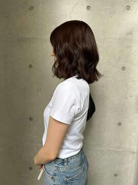 リバレッジ 白金(Leverage) 大人海外ウェーブボブ:Kaede Kotaki