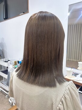 ニュイ(nui.) オリーブベージュ