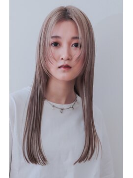 ソレイユトウキョウシブヤ(SOLEIL TOKYO shibuya) ワンレングスロング前髪なし顔周りレイヤーブリーチ透明感カラー