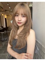 サロンドミルク 原宿(salon de MiLK)&nbsp;ハイライトミルクティーベージュロングレイヤーカット/原宿