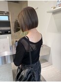 ダークグレージュ切りっぱなしボブ