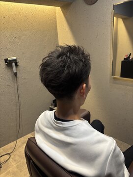 ツーブロックスパイキーショート