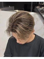 ステラ(STELLA) メンズ/バレイヤージュ/センターパート/ブリーチ&ダブルカラー