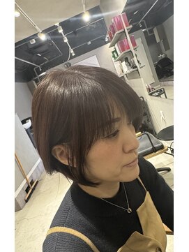 ギルド(Guild) 上品なブラウンショートボブ