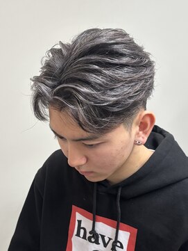 イーラ アメ村店(era) ホワイトハイライトセンターパート