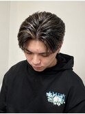 ホワイトハイライトセンターパート