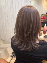 オリ(Oli)&nbsp;レイヤースタイル×グレージュ