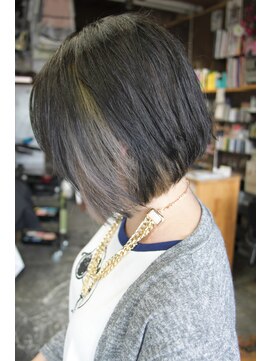 オーバーキャプテンネイキッド(OVER CAPTAIN NAKED) 切りっぱなしインナーモードボブ★