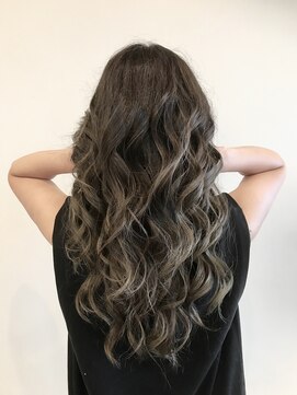 ヘアーメイク ヴェルダ(Hair make VERDA) ☆グレイパールグラデーションカラー☆