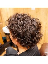 平田 理髪店&nbsp;サイドツーブロックロッドパーマスタイル