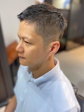 バーバーバー 四谷(BARBER-BAR) 大人の刈り上げスタイル