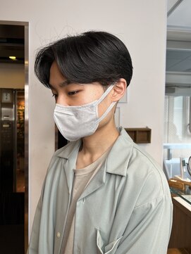 エクリ 麻布十番(equri) ナチュラルニュアンスパーマセンターパート