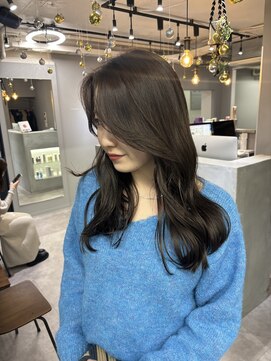 アンルポン 梅田(un le pont) 【un le pont梅田】ゆる巻き×オリーブグレージュ