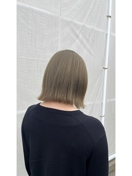 ビーヒアナウ 金沢県庁店(BE HERE NOW) オリーブベージュ