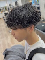 ウェイビーエフティフィフス 横浜西口(WAVEY ft.fifth) ツイストスパイラルパーマセンターパートツイストパーマウルフ