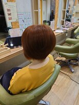 ブロッサム 東中野店&nbsp;20代30代大人可愛いレッドピンクくびれボブ耳掛け透明感