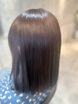 アイル(I'll) 【吹田南吹田】ダークベージュにピンクを添えて