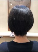 ショートボブ