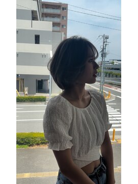 ラグーンヘアー(Lagoon hair) 重めボブレイヤー