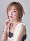 ハイトーンシャギーボブ外ハネくびれボブ顎ライン顔周りレイヤー