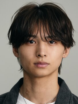 フィフス 原宿(fifth) 渋谷原宿ニュアンスパーマセンターパートカルマパーマ刈り上げ