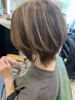 ティータイズ(T-ties)の写真/バッサリショートにイメチェンしたいならT-ties【ティータイズ】の経験豊富なスタイリストにお任せ！！
