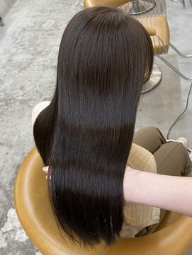 オリーブグレー髪質改善/黒髪/小顔/くすみベージュ/横浜駅