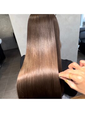 ヒアー 神戸三宮元町(here) 髪質改善/縮毛矯正/美髪/艶髪/髪質改善トリートメント/三宮