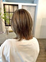 ヴィサージュプラス(VISAGE plus)&nbsp;白髪ぼかしハイライトでつくる透明感カラー