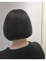 ヴァンクシー バイ ルナ(VANKCY by Luna) 【Neolive plus 向ケ丘】バッサリカットは首元スッキリBOB