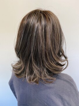 シャラ美容室 ハイライト