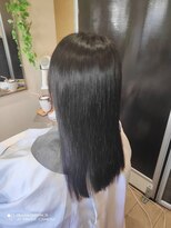 カラクリビショウ(Kara-Kuri Bisho)&nbsp;艶髪ストレートヘア