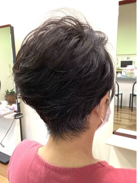 マサ美容室 大人ショートスタイル