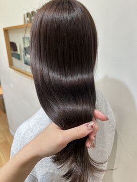 トリッカ 代官山(tricca) 【tricca代官山rin】ラベンダーグレージュ/柔らかベージュ