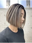 白髪ぼかしボブ