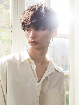 ユーフォリア 渋谷グランデ(Euphoria SHIBUYA GRANDE) 刈り上げマッシュ ニュアンスパーマ ツーブロック MOMO