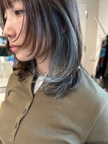 エルム 府中(yelm)&nbsp;ほんのりオリーブインナーカラーとミディアムレイヤー