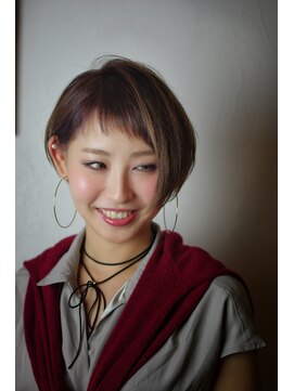 ヘルブラウ ヘアーデザイン(hellblau hair design) モテショート