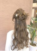 大人かわいい ルーズハーフアップアレンジ