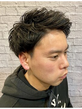 グレイスフルバーバー 新宿野村ビル店 束感アップバングショート