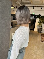メリー オオサカ(Merly Osaka)&nbsp;ショートボブ×バレイヤージュ◎_white ash_