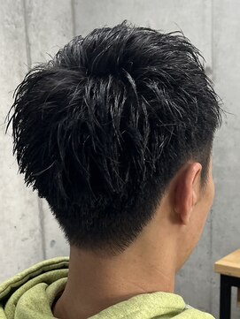 フイ 代々木(Hui) メンズ/アップバング/ツーブロックマッシュ/束間ショート/波巻き