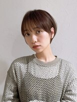 アンド ストーリーズ(&STORIES)&nbsp;前髪あり耳掛け丸みくびれショートボブ20代30代40代50代（蘭）