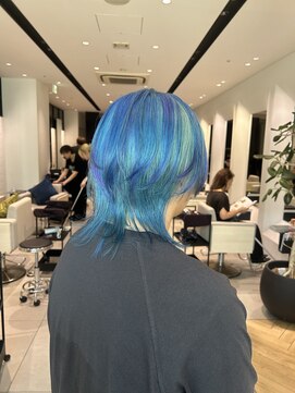 ステア ケース(stair case) ハイトーンウルフデザインカラーブルーグリーンムラサキ