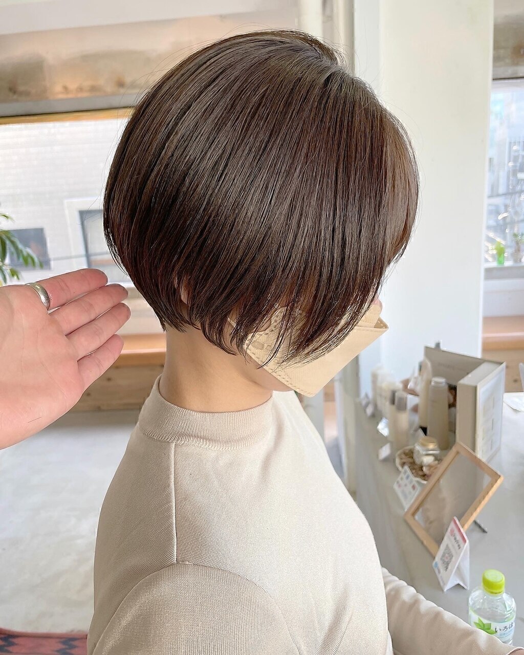ストーリー　ルーセントショート　明るい栗色　ミディアム　カットあり 選べる人毛ヘアピース ショート ミディアムヘア やや明るい栗色