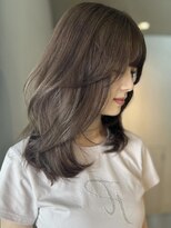 アイシー 表参道(ICY)&nbsp;上品レイヤーカット【ワンホン】ヘーゼルベージュ