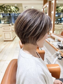 ネオリーブ クタ 町田店(Neolive kuta) 20代30代40代ショート 似合わせカット 暗めカラ―