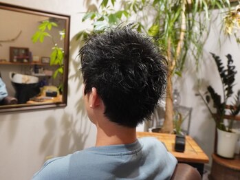 トワニ(to＆..)の写真/メンズ限定クーポンあり！仕事帰りにも通いやすい◎ハイクオリティなカット技術と、寄り添った施術が好評！