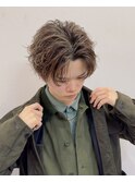 センターパートツイストスパイラルパーマ